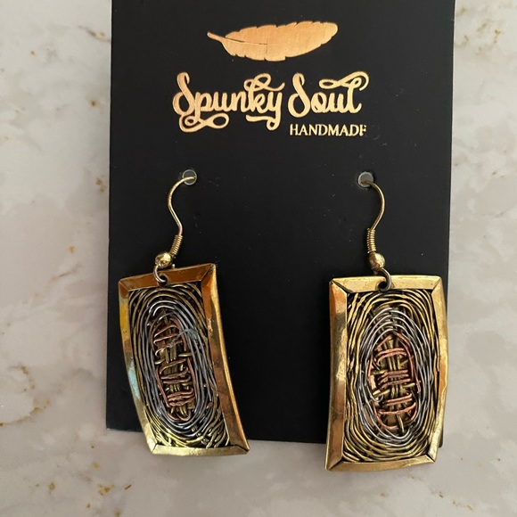 Spunky Soul Earrings - Picture 1 of 2